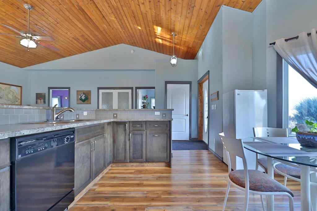 MLS® A2268344 - 5338 55 Avenue  in Bashaw Bashaw, Residential