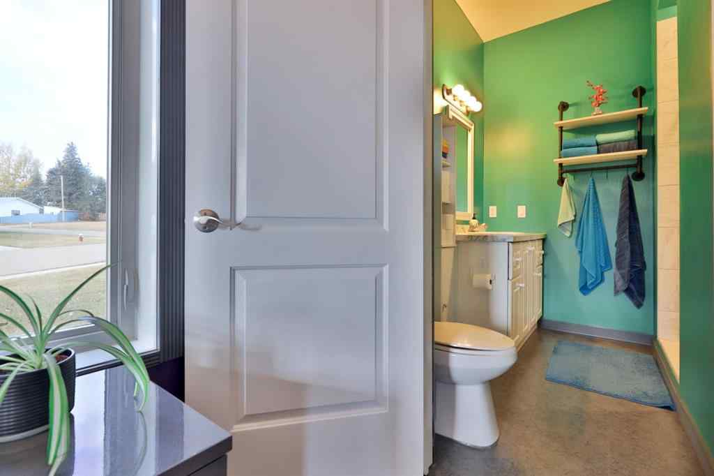 MLS® A2268344 - 5338 55 Avenue  in Bashaw Bashaw, Residential