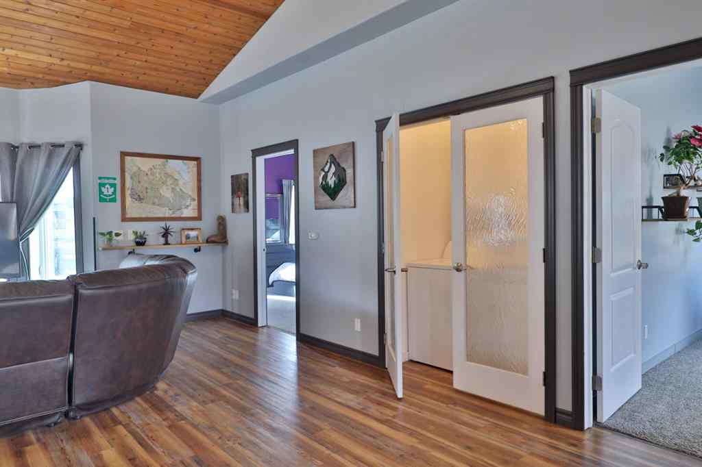 MLS® A2268344 - 5338 55 Avenue  in Bashaw Bashaw, Residential