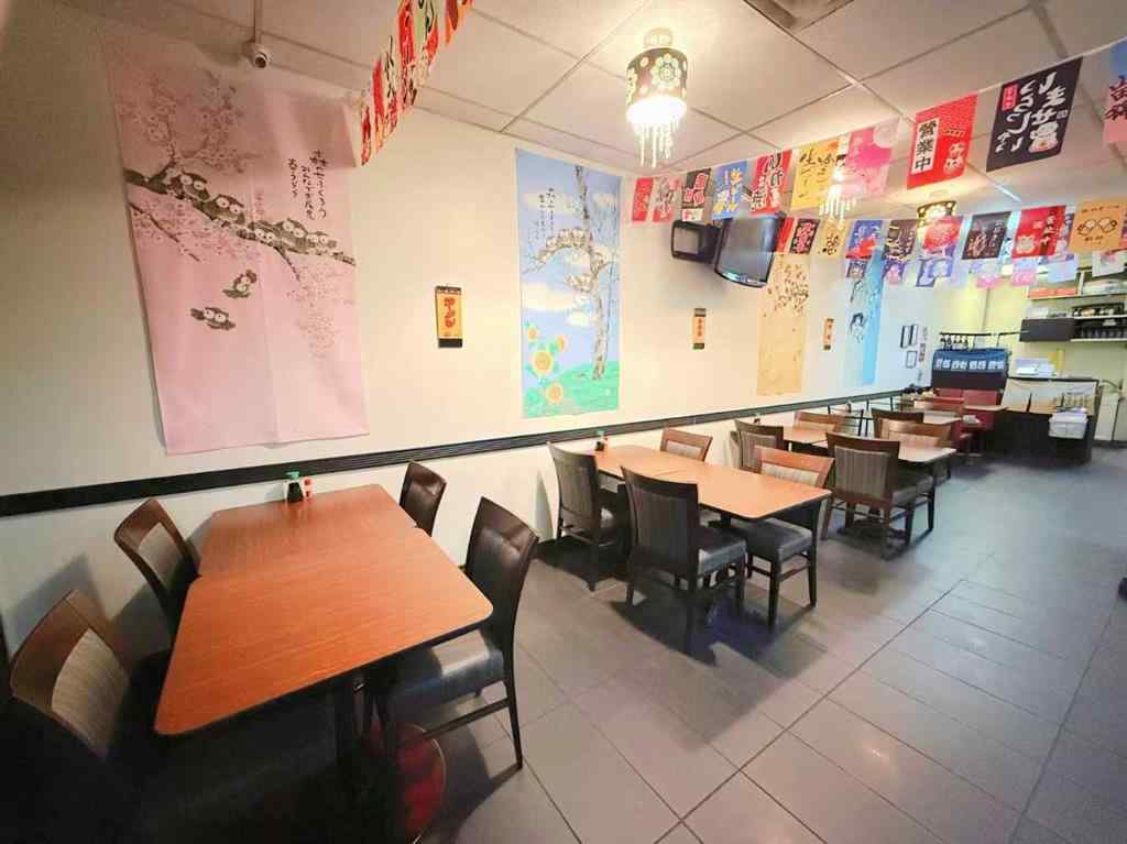 MLS® A2268347 - 920 36 Street NE in Marlborough Calgary, Commercial