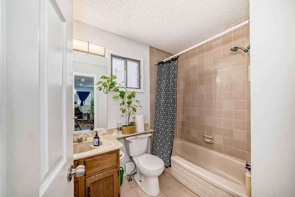MLS® A2268348 - 7 Hawksley Crescent NW in Hawkwood Calgary, Residential