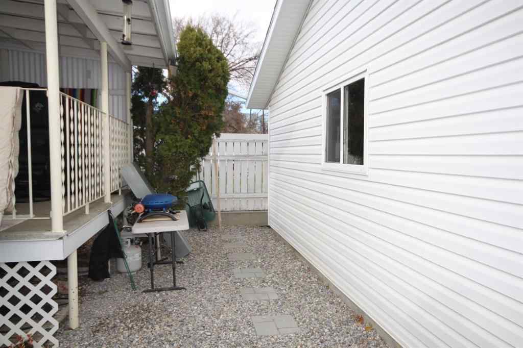 MLS® A2268353 - 1023 29A Street S in Lakeview Lethbridge, Residential