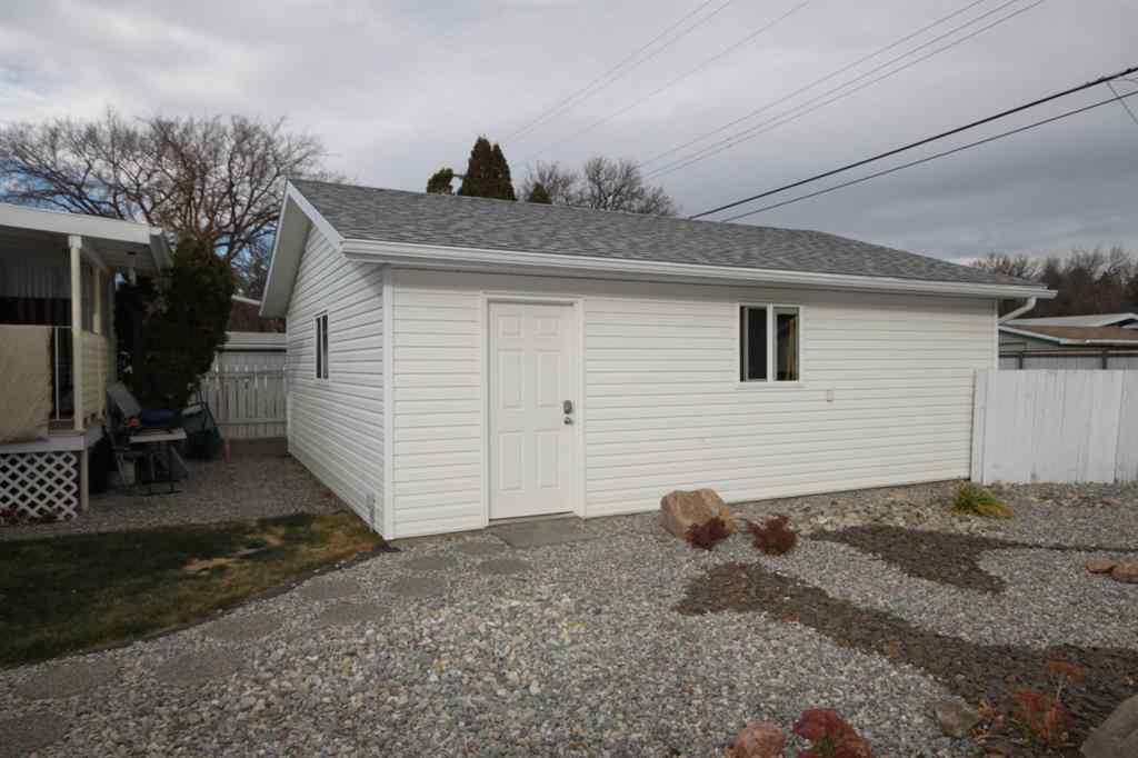 MLS® A2268353 - 1023 29A Street S in Lakeview Lethbridge, Residential