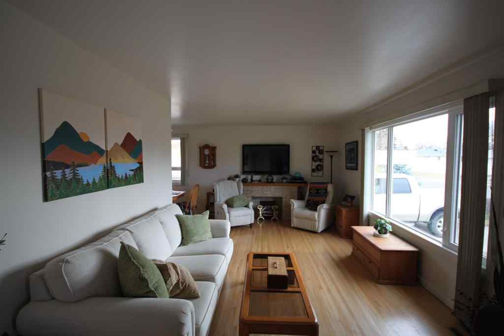 MLS® A2268353 - 1023 29A Street S in Lakeview Lethbridge, Residential