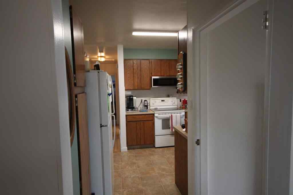 MLS® A2268353 - 1023 29A Street S in Lakeview Lethbridge, Residential