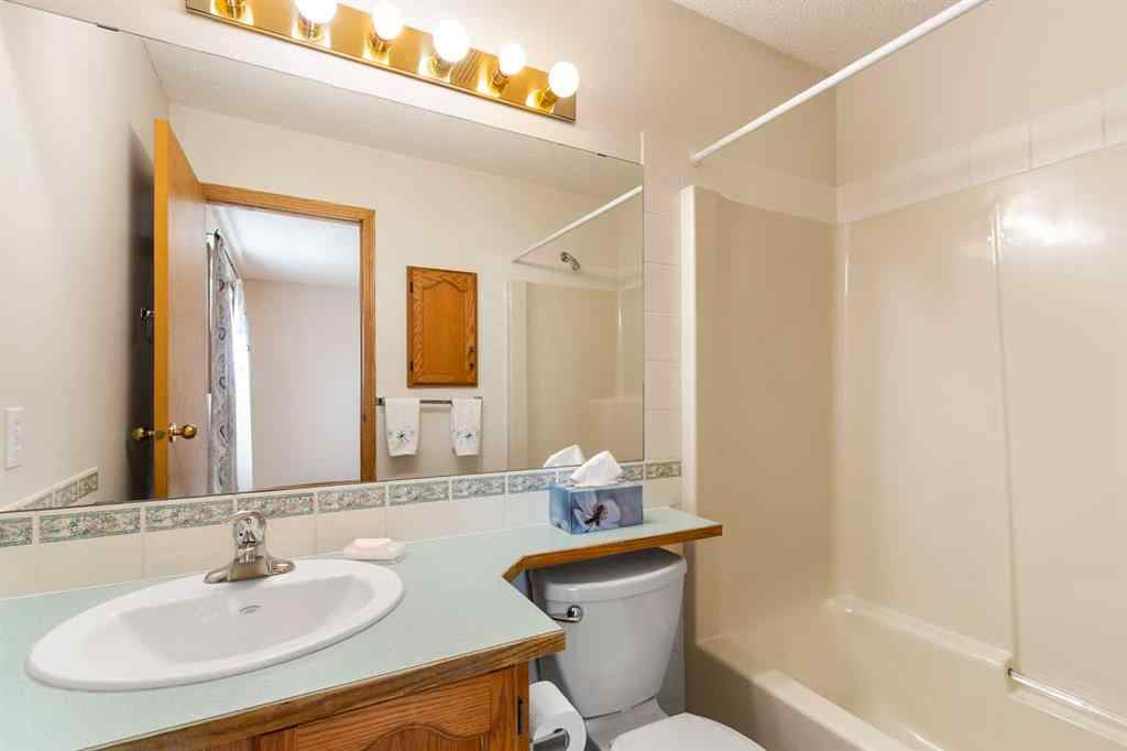 MLS® A2268362 - 131 Tipping Close SE in Thorburn Airdrie, Residential