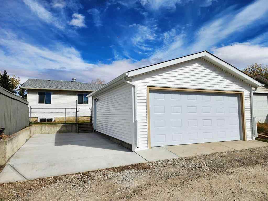 MLS® A2268364 - 99 Abingdon Crescent NE in Abbeydale Calgary, Residential