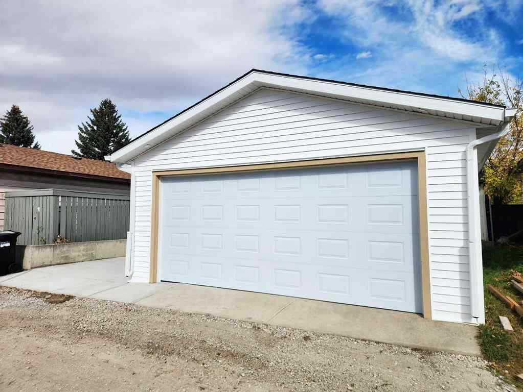 MLS® A2268364 - 99 Abingdon Crescent NE in Abbeydale Calgary, Residential