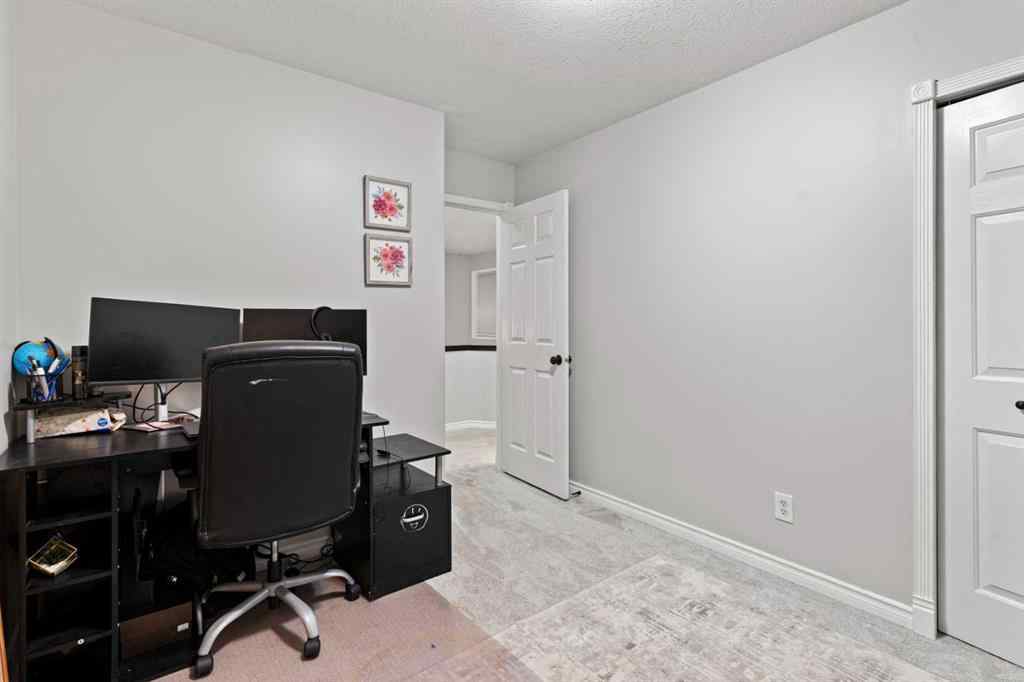MLS® A2268366 - 67 Anaheim Crescent NE in Monterey Park Calgary, Residential