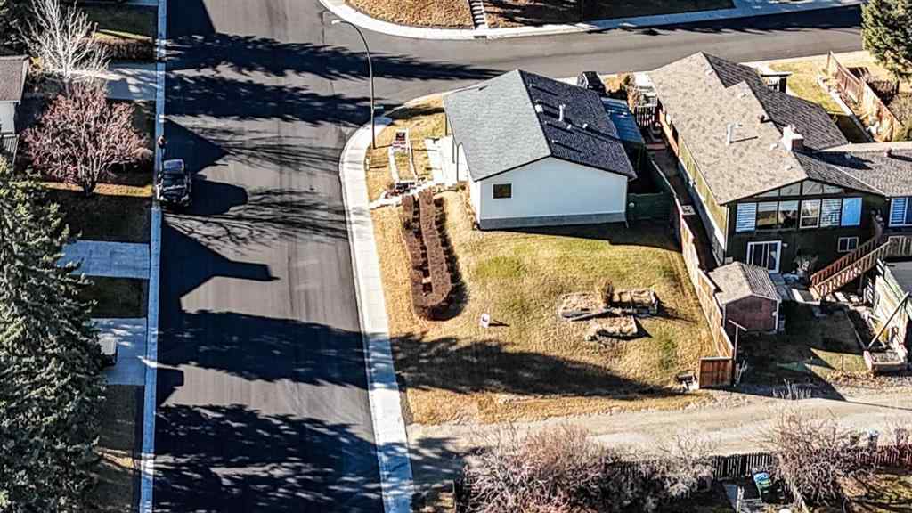 MLS® A2268368 - 204 Norfolk Road NW in North Haven Upper Calgary, Residential