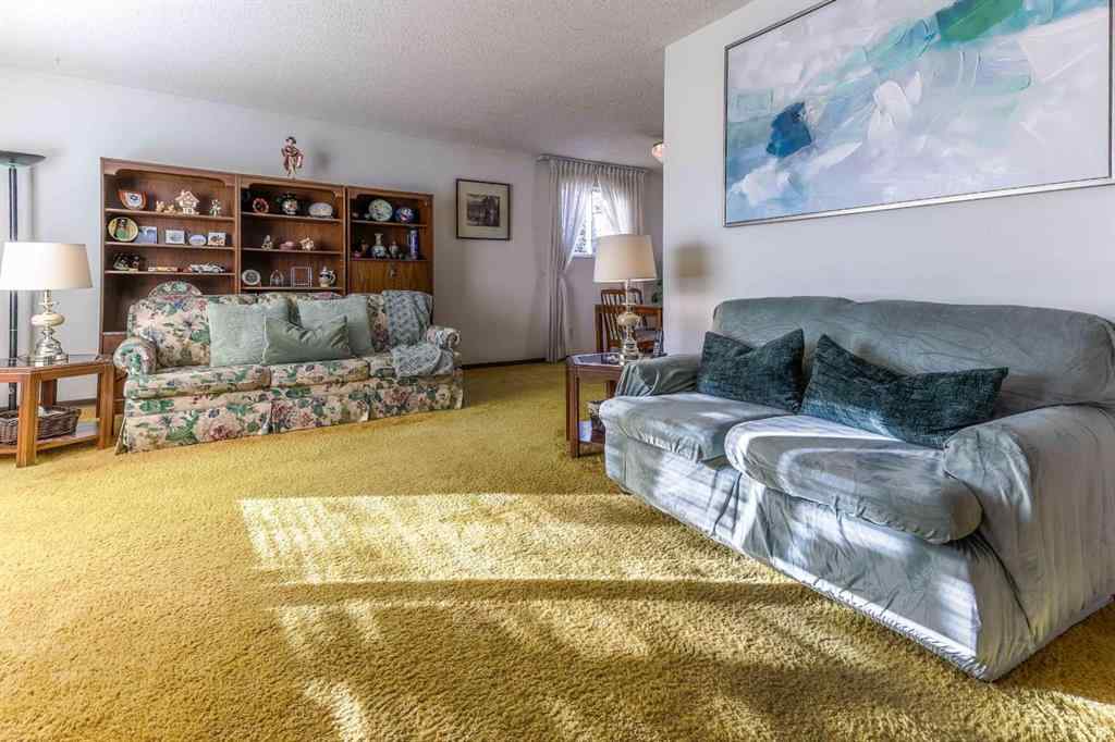 MLS® A2268368 - 204 Norfolk Road NW in North Haven Upper Calgary, Residential