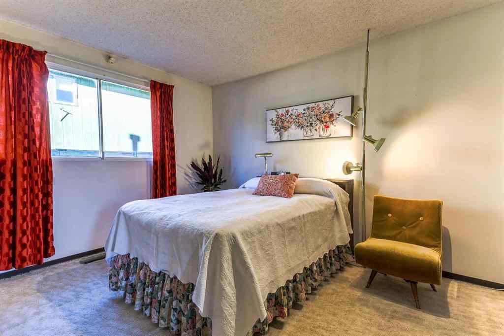 MLS® A2268368 - 204 Norfolk Road NW in North Haven Upper Calgary, Residential