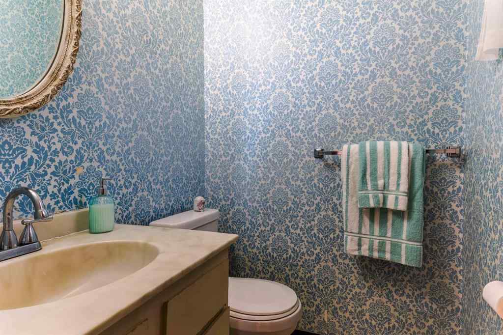 MLS® A2268368 - 204 Norfolk Road NW in North Haven Upper Calgary, Residential