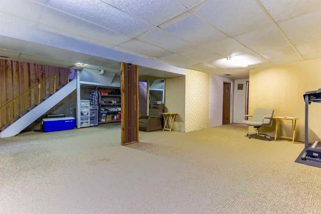 MLS® A2268368 - 204 Norfolk Road NW in North Haven Upper Calgary, Residential