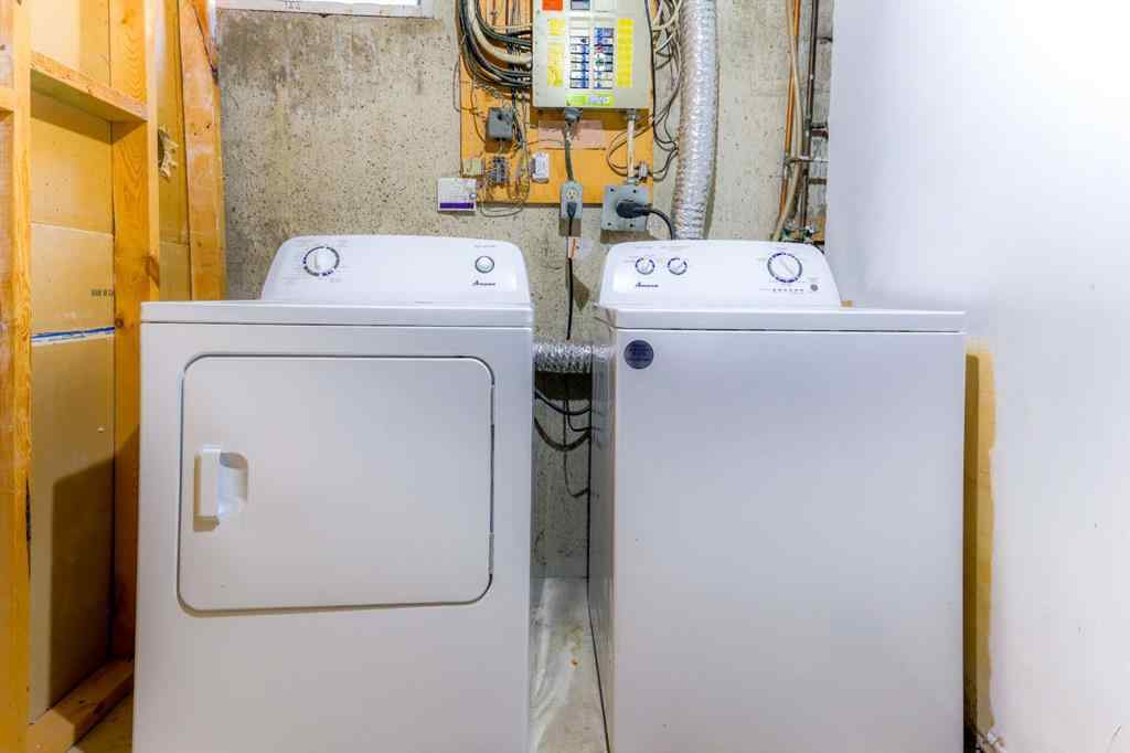 MLS® A2268368 - 204 Norfolk Road NW in North Haven Upper Calgary, Residential