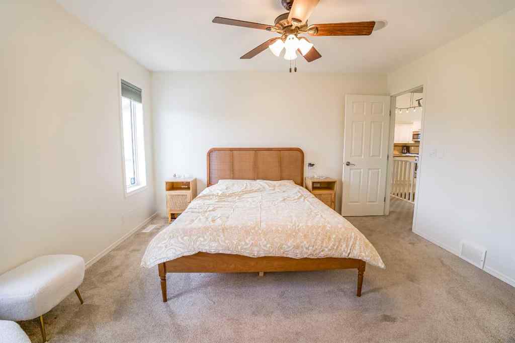 MLS® A2268373 - 11 Falcon Ridge Drive  in Fox Run Sylvan Lake, Residential