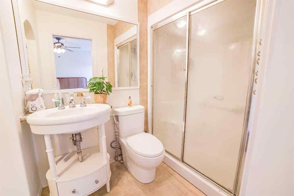 MLS® A2268373 - 11 Falcon Ridge Drive  in Fox Run Sylvan Lake, Residential