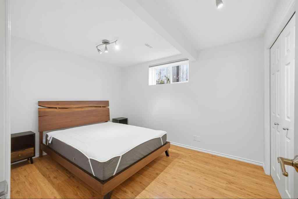 MLS® A2268373 - 11 Falcon Ridge Drive  in Fox Run Sylvan Lake, Residential