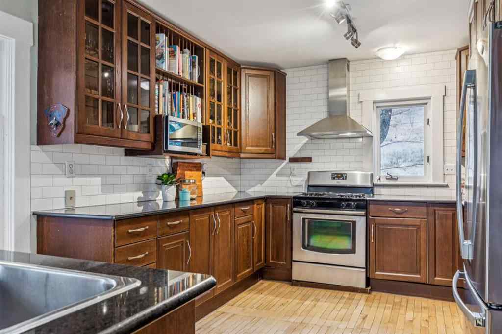 MLS&reg; # A2268377 - 719 29 Avenue SW in Elbow Park Calgary, Residential Open Houses