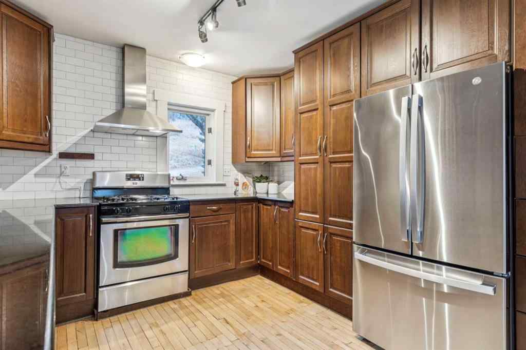 MLS&reg; # A2268377 - 719 29 Avenue SW in Elbow Park Calgary, Residential Open Houses