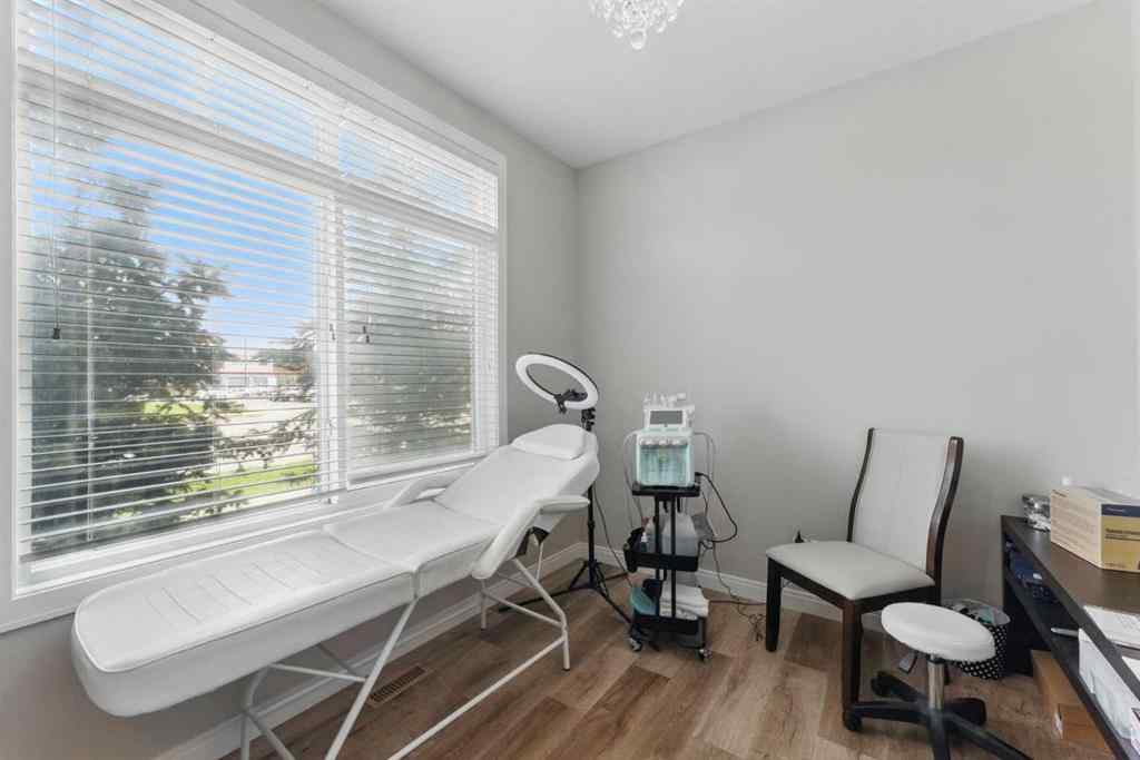 MLS® A2268379 - 815 85 Street SW in West Springs Calgary, Residential