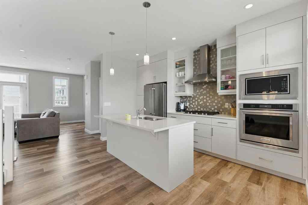 MLS® A2268379 - 815 85 Street SW in West Springs Calgary, Residential