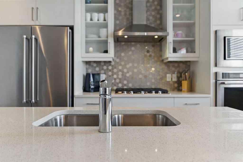 MLS® A2268379 - 815 85 Street SW in West Springs Calgary, Residential