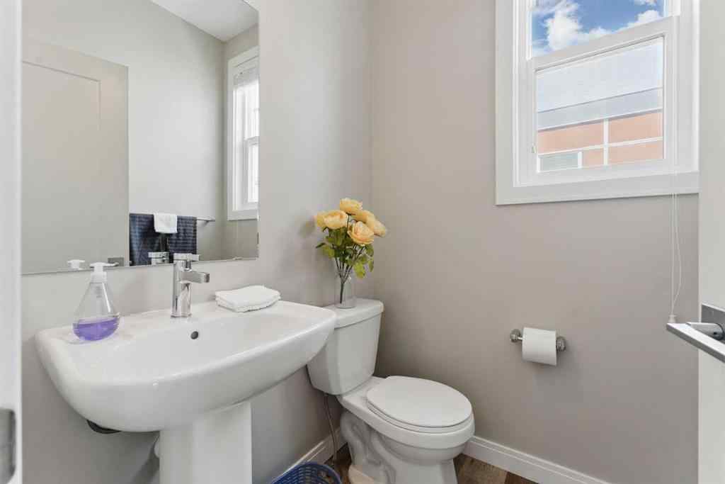 MLS® A2268379 - 815 85 Street SW in West Springs Calgary, Residential