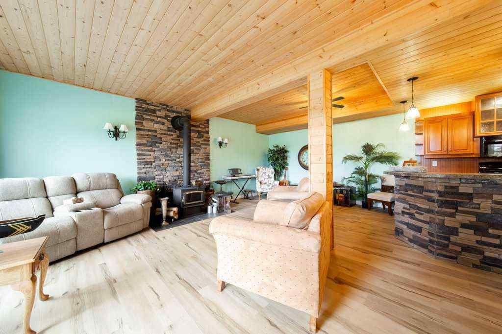 MLS® A2268381 - 118 2 St W Street  in NONE Buck Lake, Residential