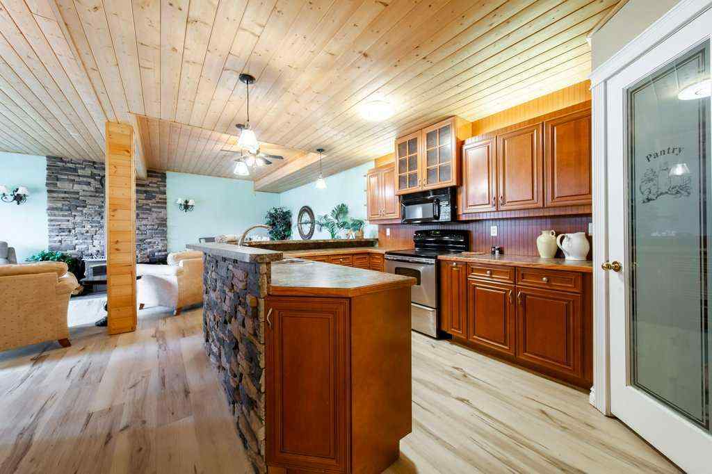 MLS® A2268381 - 118 2 St W Street  in NONE Buck Lake, Residential