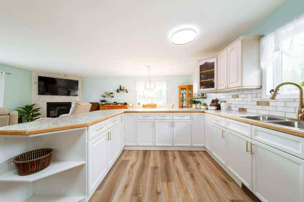 MLS® A2268381 - 118 2 St W Street  in NONE Buck Lake, Residential