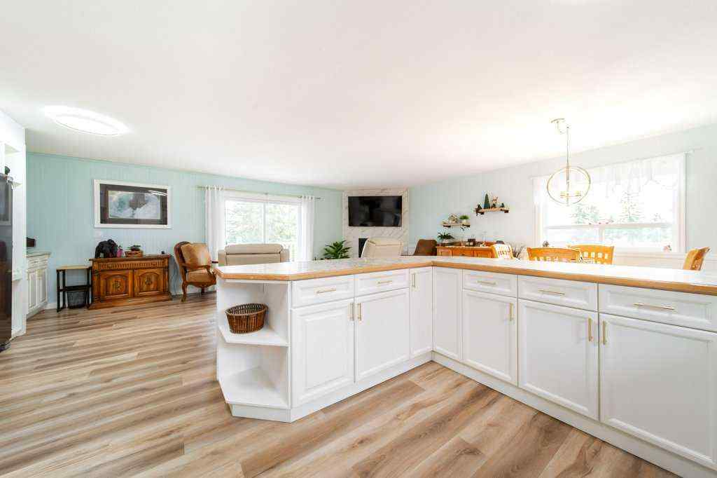 MLS® A2268381 - 118 2 St W Street  in NONE Buck Lake, Residential