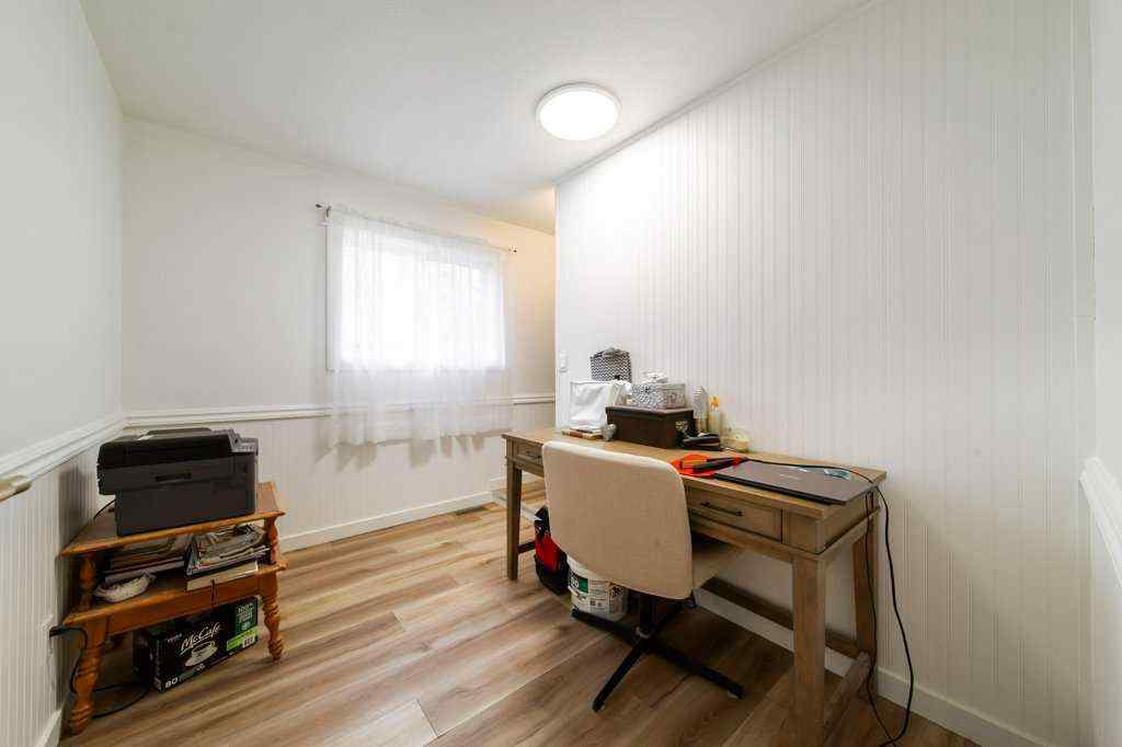 MLS® A2268381 - 118 2 St W Street  in NONE Buck Lake, Residential