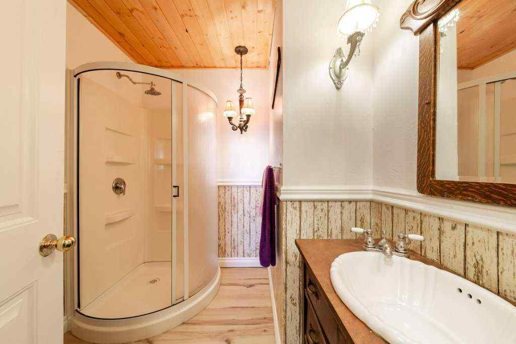 MLS® A2268381 - 118 2 St W Street  in NONE Buck Lake, Residential