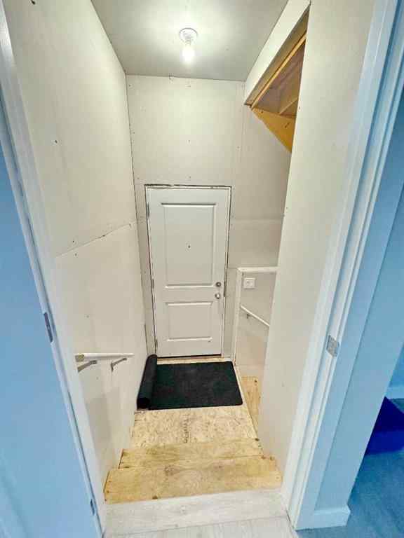 MLS® A2268387 - 14 sundown Close  in Sunset Ridge Cochrane, Residential