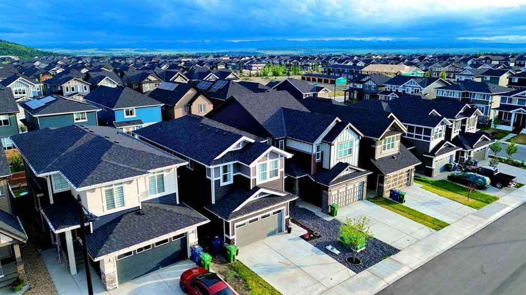 MLS® A2268387 - 14 sundown Close  in Sunset Ridge Cochrane, Residential