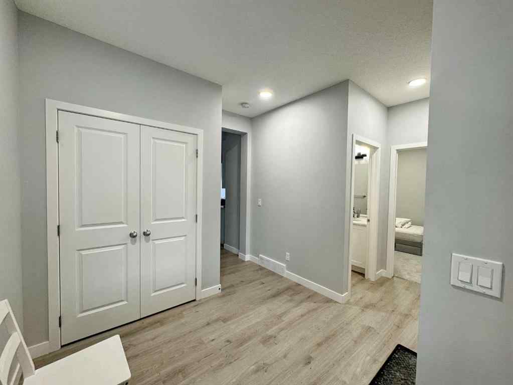 MLS® A2268387 - 14 sundown Close  in Sunset Ridge Cochrane, Residential