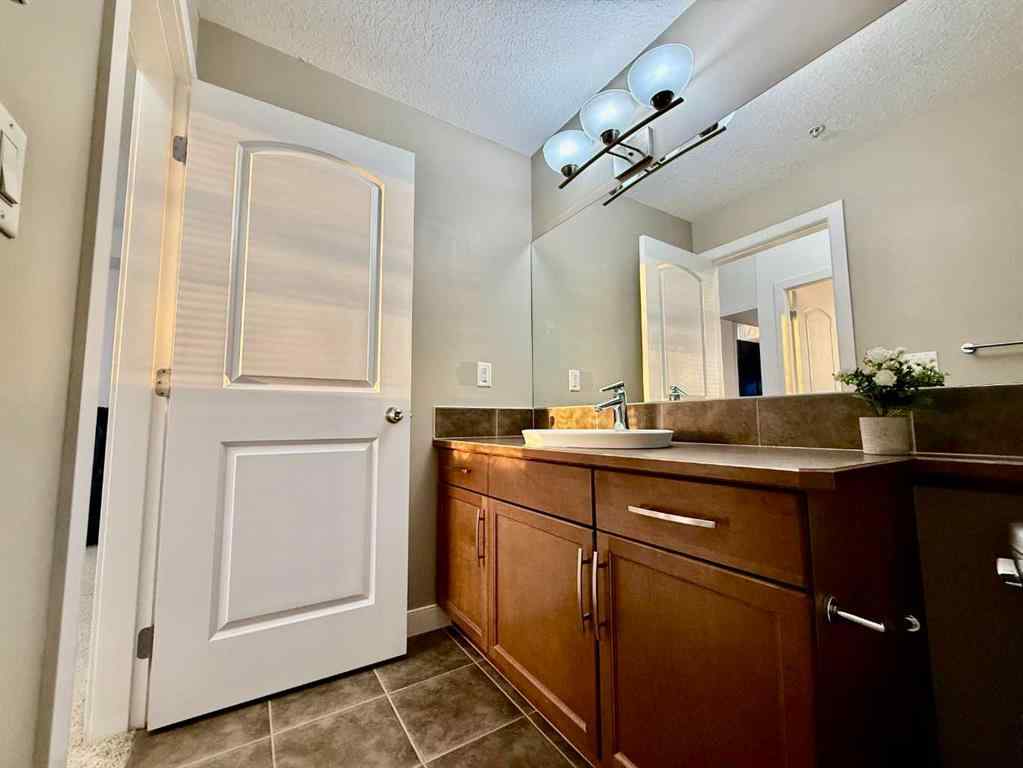 MLS® A2268388 - Unit #220 15304 Bannister Road SE in Midnapore Calgary, Residential