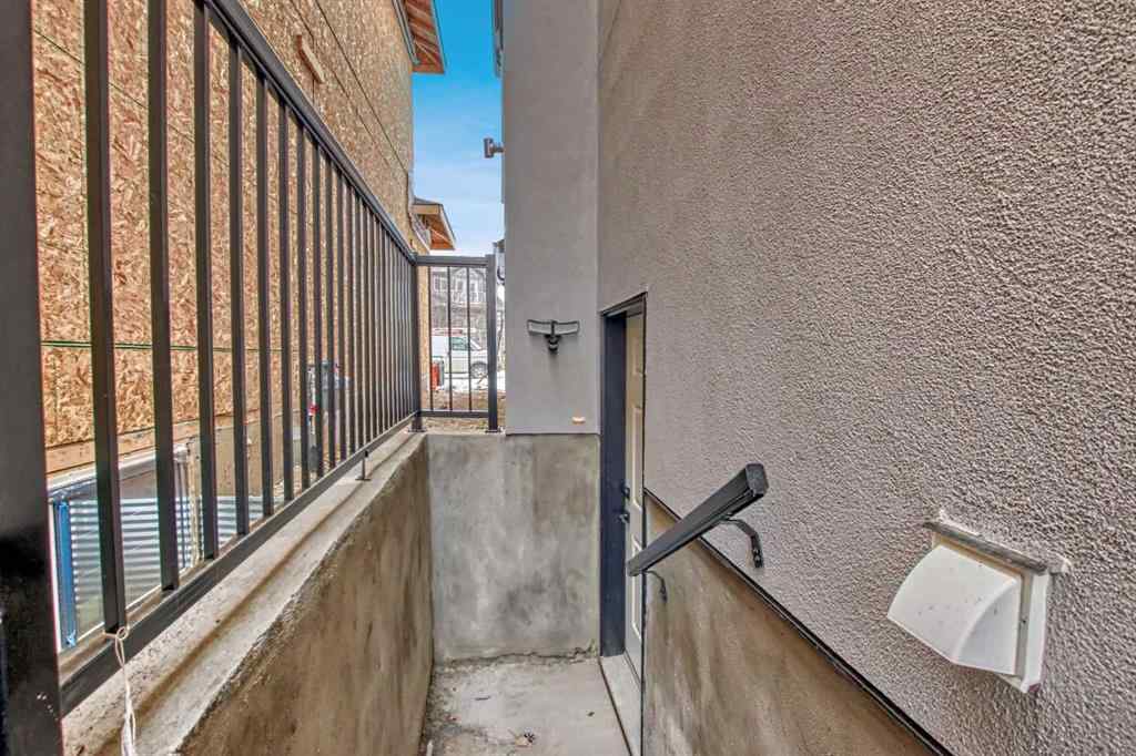 MLS&reg; # A2268389 - 528 30 Avenue NE in Winston Heights/Mountview Calgary, Residential Open Houses