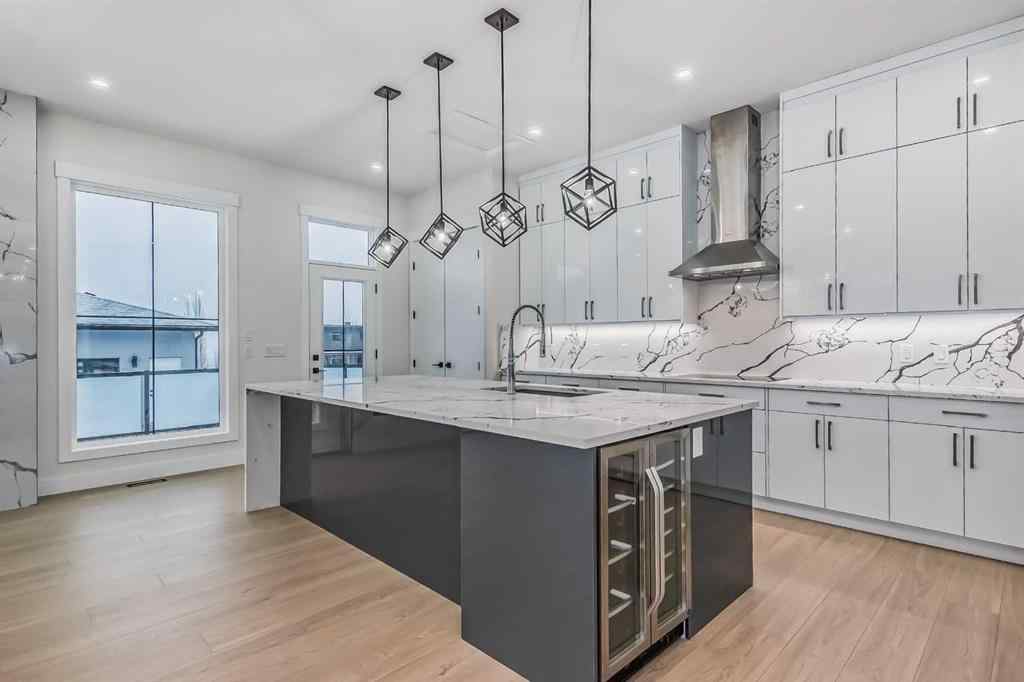 MLS&reg; # A2268389 - 528 30 Avenue NE in Winston Heights/Mountview Calgary, Residential Open Houses