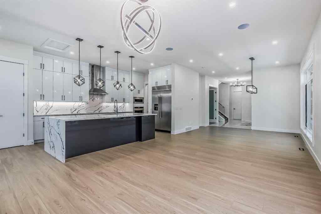 MLS&reg; # A2268389 - 528 30 Avenue NE in Winston Heights/Mountview Calgary, Residential Open Houses