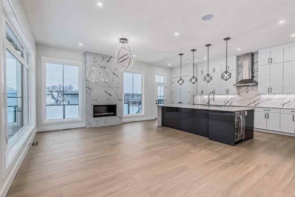 MLS&reg; # A2268389 - 528 30 Avenue NE in Winston Heights/Mountview Calgary, Residential Open Houses