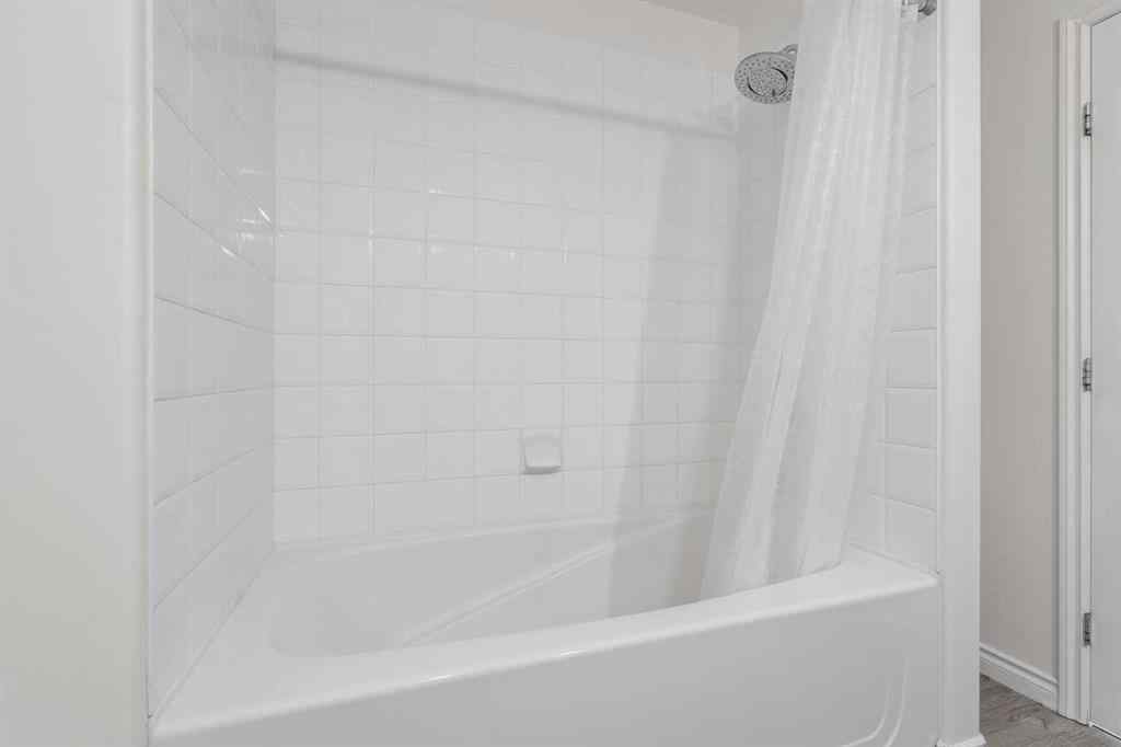 MLS® A2268390 - 84 Crystal Shores Cove  in Crystal Shores Okotoks, Residential