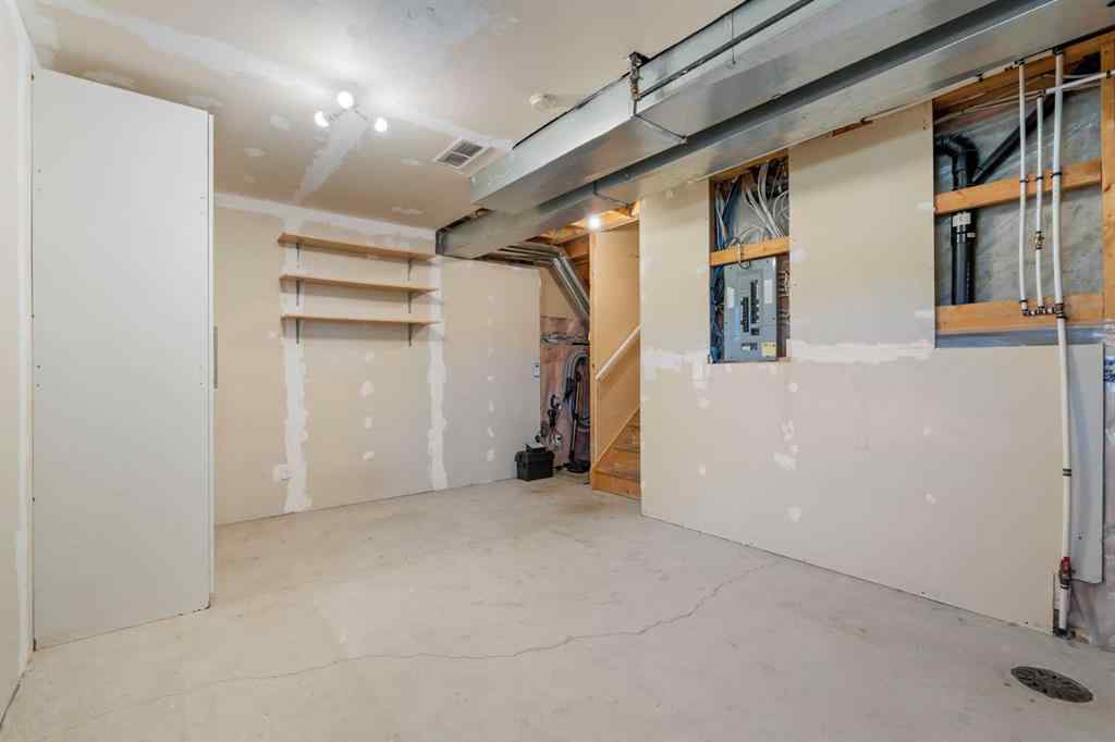 MLS® A2268390 - 84 Crystal Shores Cove  in Crystal Shores Okotoks, Residential