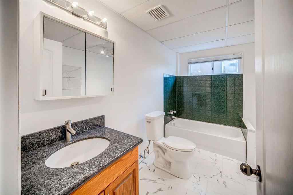 MLS® A2268392 - 2925 Signal Hill Heights SW in Signal Hill Calgary, Residential