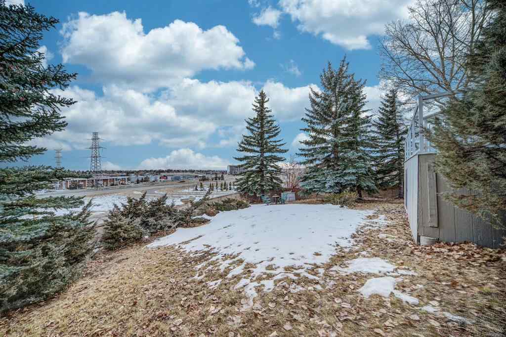 MLS® A2268392 - 2925 Signal Hill Heights SW in Signal Hill Calgary, Residential