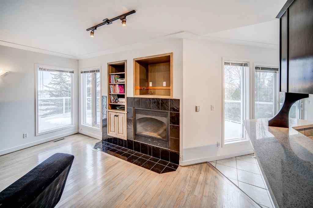 MLS® A2268392 - 2925 Signal Hill Heights SW in Signal Hill Calgary, Residential