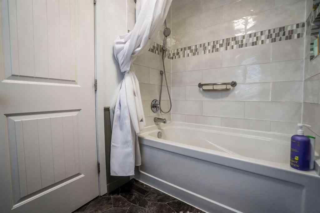 MLS® A2268416 - 13309 92 St   in Shaftesbury Estates Peace River, Residential