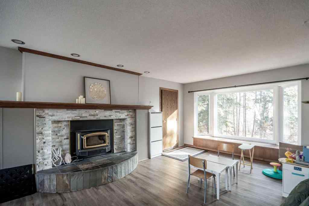 MLS® A2268416 - 13309 92 St   in Shaftesbury Estates Peace River, Residential