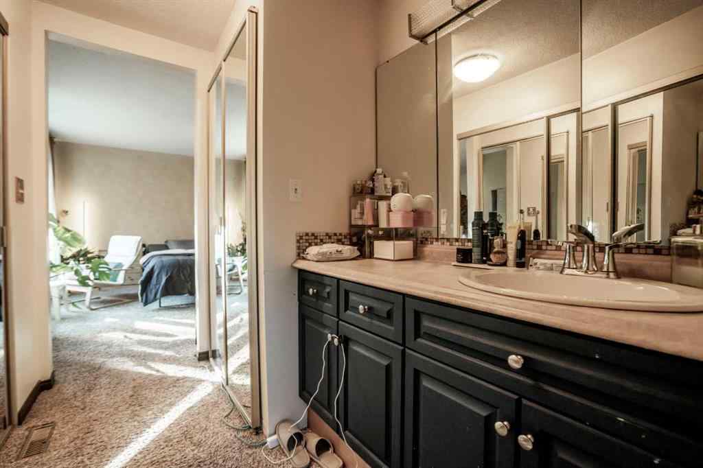 MLS® A2268416 - 13309 92 St   in Shaftesbury Estates Peace River, Residential